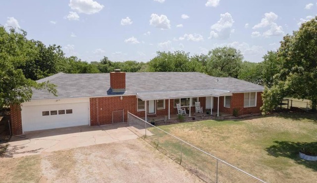 Dream Acres Farm - 3 Bedrooms Kings/Queen/ Near Base