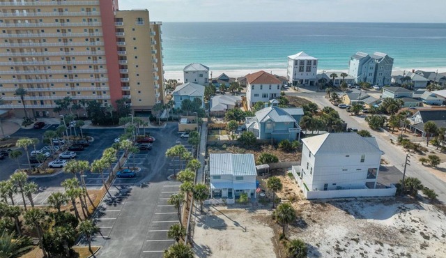 Dream Beach Escape - 200ft to Waves - Breakfast - Private Hot Tub Awaits