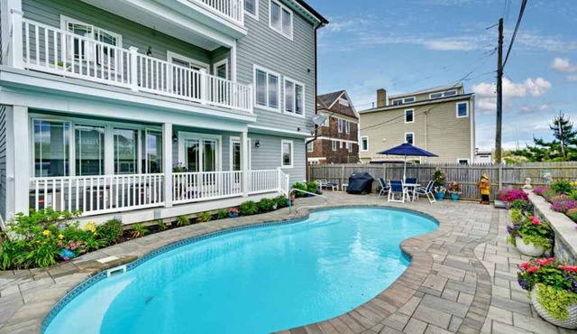 Dream Beach House packed with Style, Comfort, and Convenience