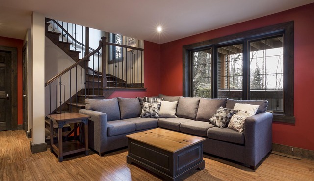 Dream Cottage Overseeing Ski Slopes (25yo and higher to rent only)