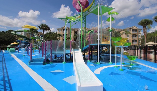 Dream Disney Family Vacation, Best Resort, 2 Miles To Disney, Space For 8