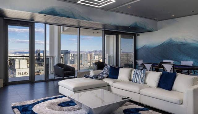 Dream Elite 4BR Penthouse Vegas Relaxing Hot Tub