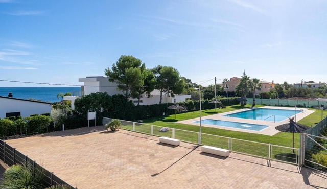 Dream family vacation 100m from the beach