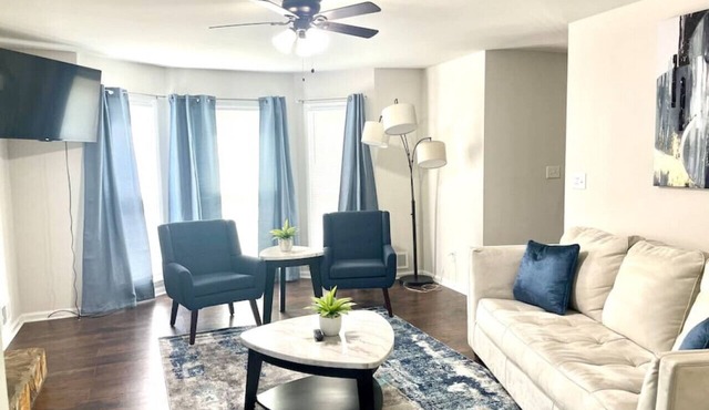 Dream Getaway Home in Snellville, Huge Yard, Deck and Smart TVs in Every Room!