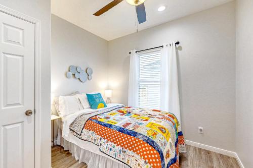 Dream Gulf Views Furnished Deck Sleeps 7