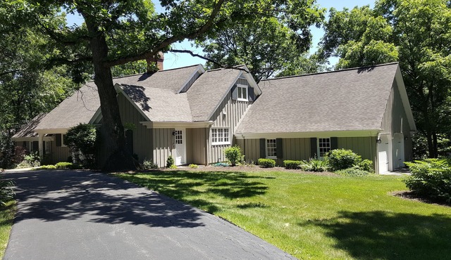 DREAM HOME! 3 Month Minumum Rental,Luxurious, Secluded & Lots of Room!