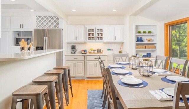 Dream Home on Dollar - Sleeps 10