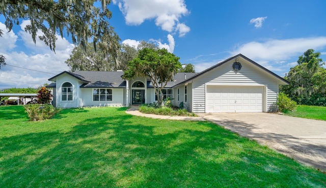 Dream Lake House minutes from Theme Parks