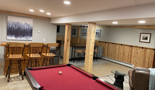 Dream Lake, Lake George 5 bedroom, fireplace, winter special : free night