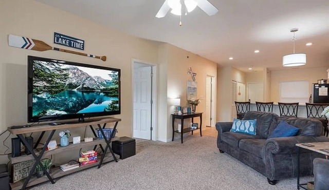 Dream Lakefront Escape in Camdenton