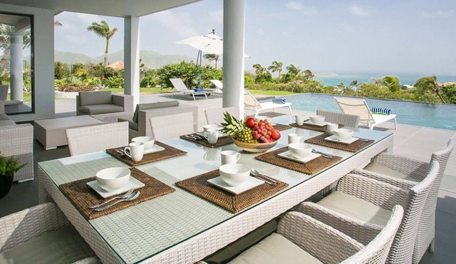 Dream Luxury Villa with Expansive Ocean Views