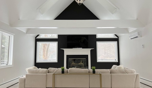 ◆DREAM Modern Cabin in the Woods ◆ Hot tub + Sauna