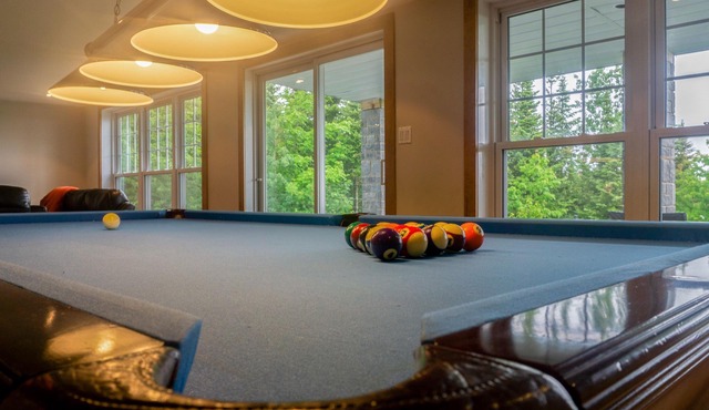 Dream on St. Lawrence River with pool and spa