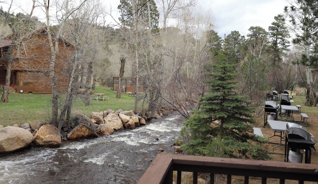 Dream River Front Suites R1