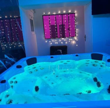 Dream Spa Jacuzzi&Sauna