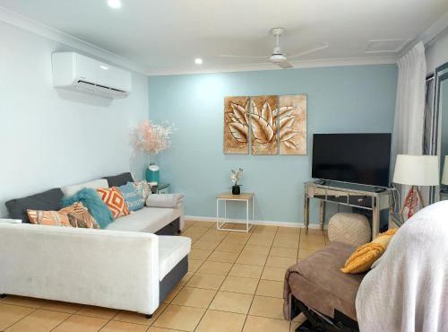 Dream stay on the Strand, one bedroom apartment on the third floor