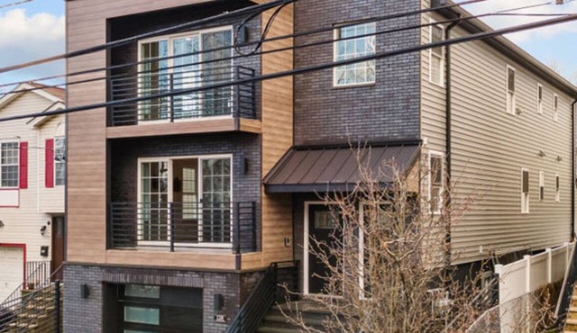 DREAM Unit LOCATED APPROX 5 MIN. FROM NEWARK LIBERTY INTERNATIONAL AIRPORT