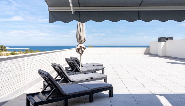 Dream vacations in front of the Mediterranean Sea