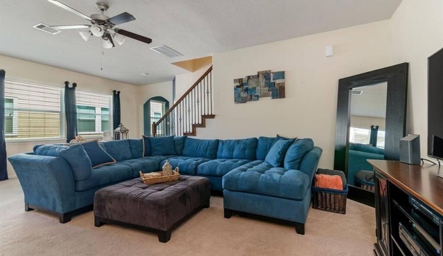 Dream Vacation in Maquela - Safe & Quiet Location Easy Access - Plenty Commerce