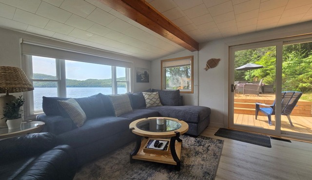Dream View Redmond Bay Waterfront Cottage