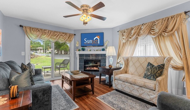 Dream Weaver 2 Bedroom Condo by RedAwning