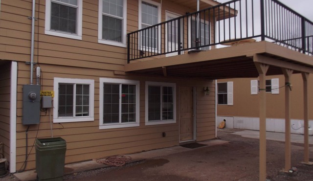 Dreamcatcher 2-story Colonial Home. Pet Friendly!n1 mile from downtown hot tubs