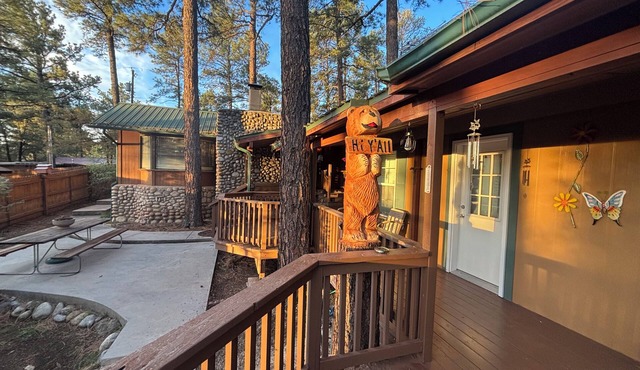 Dreaming Tree 1 a fabulous Ruidoso cabin perfect for a couple’s get-a-way