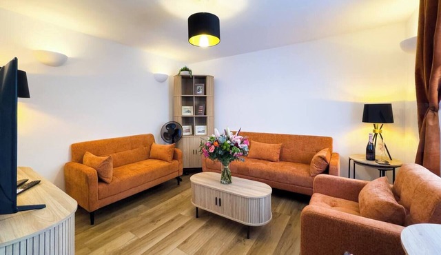 Dreamland Cottage Margate sleeps 6 by ADLIV