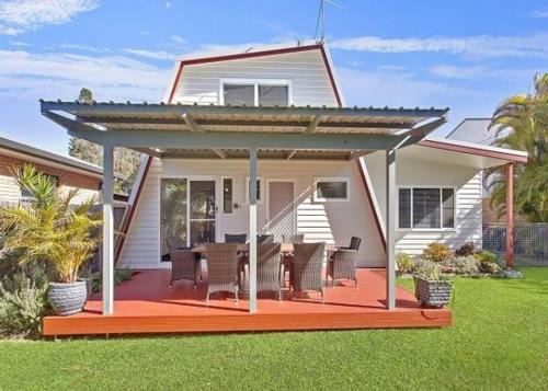 Dreamtime 5 Ward St Hat Head -No Sheets or Towels provided