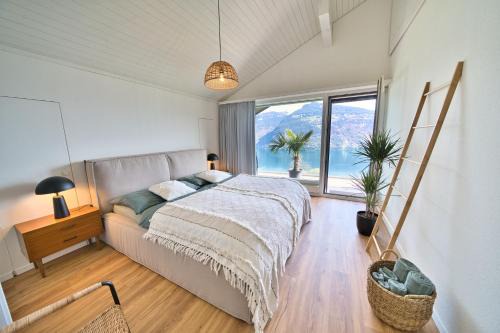 Dreamview Retreat - Breathtaking Lake Views