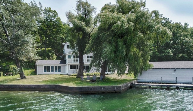 Dreamways: "Memorable Views + Pet Friendly!"