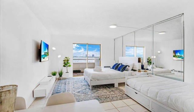 Dreamy beach flat in Miami
