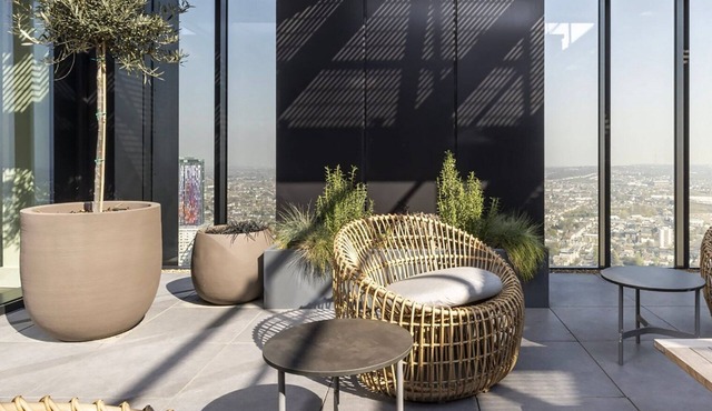 Dreamy Croydon 1BR, new build w/ 24h security, nr Tube, by Blueground