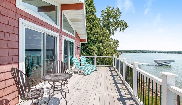 Dreamy escape on the water of Crystal Lake w/spacious deck & private dock
