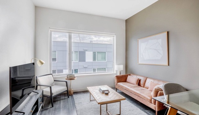 Dreamy First Hill 1BR w/Gym, Roof & Lounge, nr Pioneer Sq, by Blueground