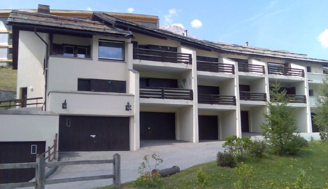 Dreamy holiday home among the great Swiss Alps - 8 Beds