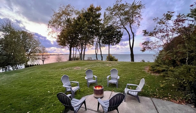 Dreamy Lake House - Erie, PA