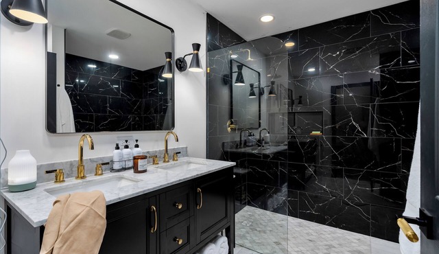 Dreamy Luxury Stay in Anderson - 7 minutes from I-85