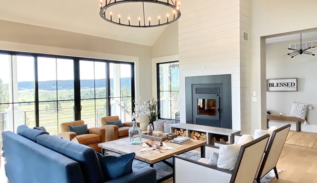Dreamy Mountain Escape