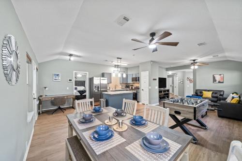 Dreamy Villa -Near Airport, Downtown - Open Concept