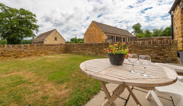 Drey @ Ash Farm Cotswolds