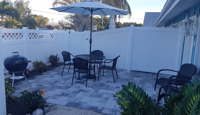 Drift Inn B, Heated Pool, Beach and Amenities, 2-3 min walk