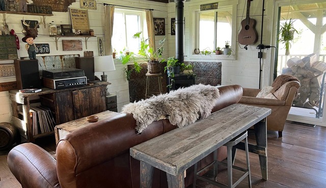 Driftless Log Cabin w/Kickapoo Valley View