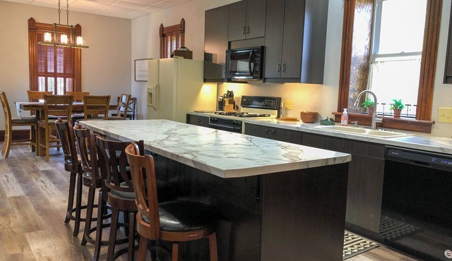 Driftless Manor Getaway