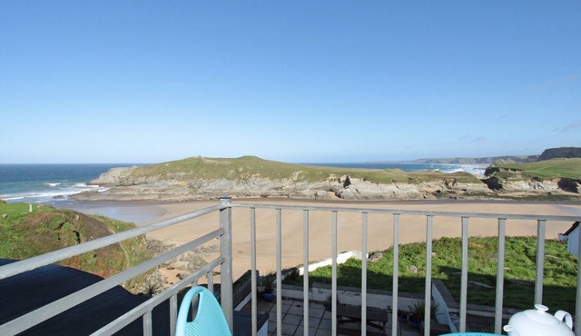 Driftwood - 7 Glendorgal Sands