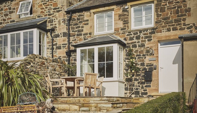 Driftwood - a pet friendly that sleeps 4 guests in 2 bedrooms