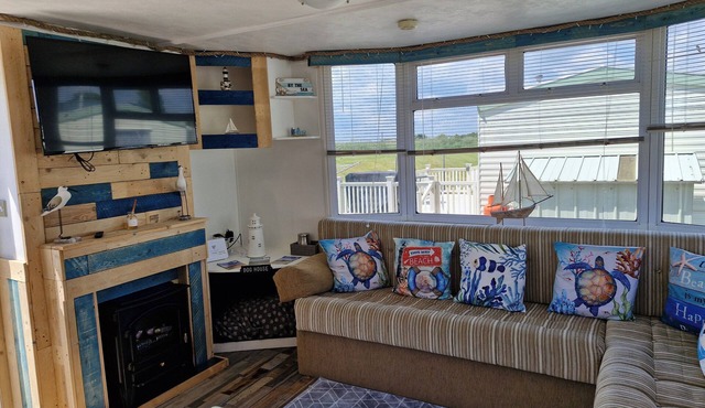 Driftwood Cabin - Dog Friendly, Anderby Creek