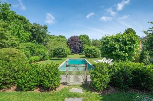 Driftwood Cottage by Rove Travel - Serene Cottage