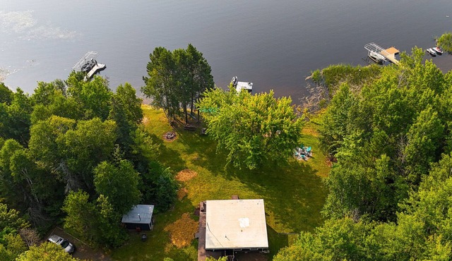 Driftwood Dreams Escape | Island Lake Cabin