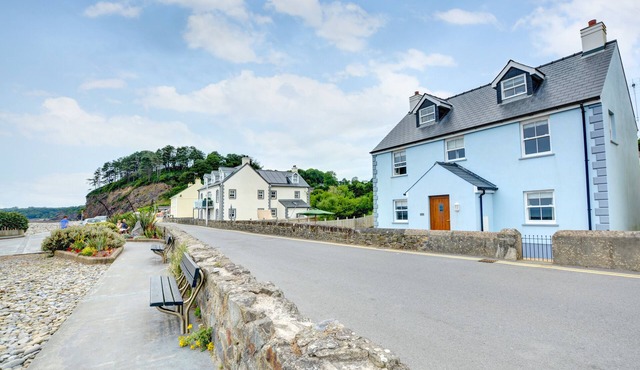 Driftwood - Five Bedroom House, Sleeps 10